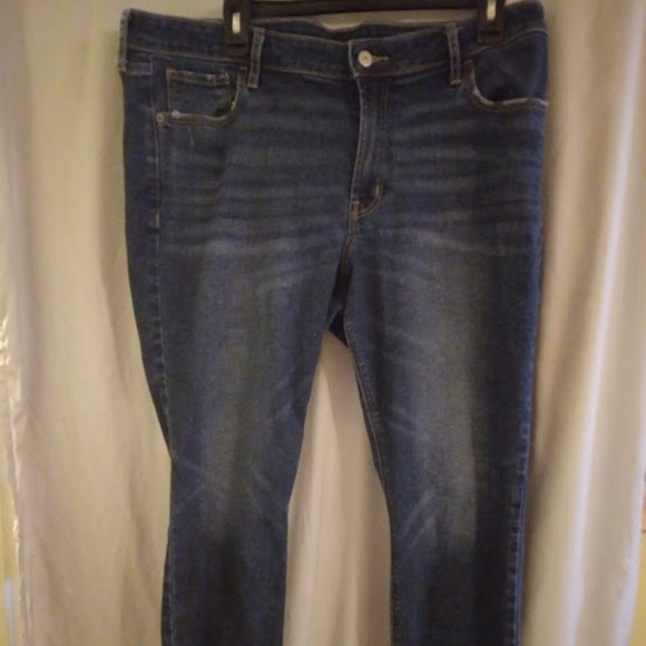 Old Navy Rock Star Midrise Crop Jeans - Picture 1 of 2